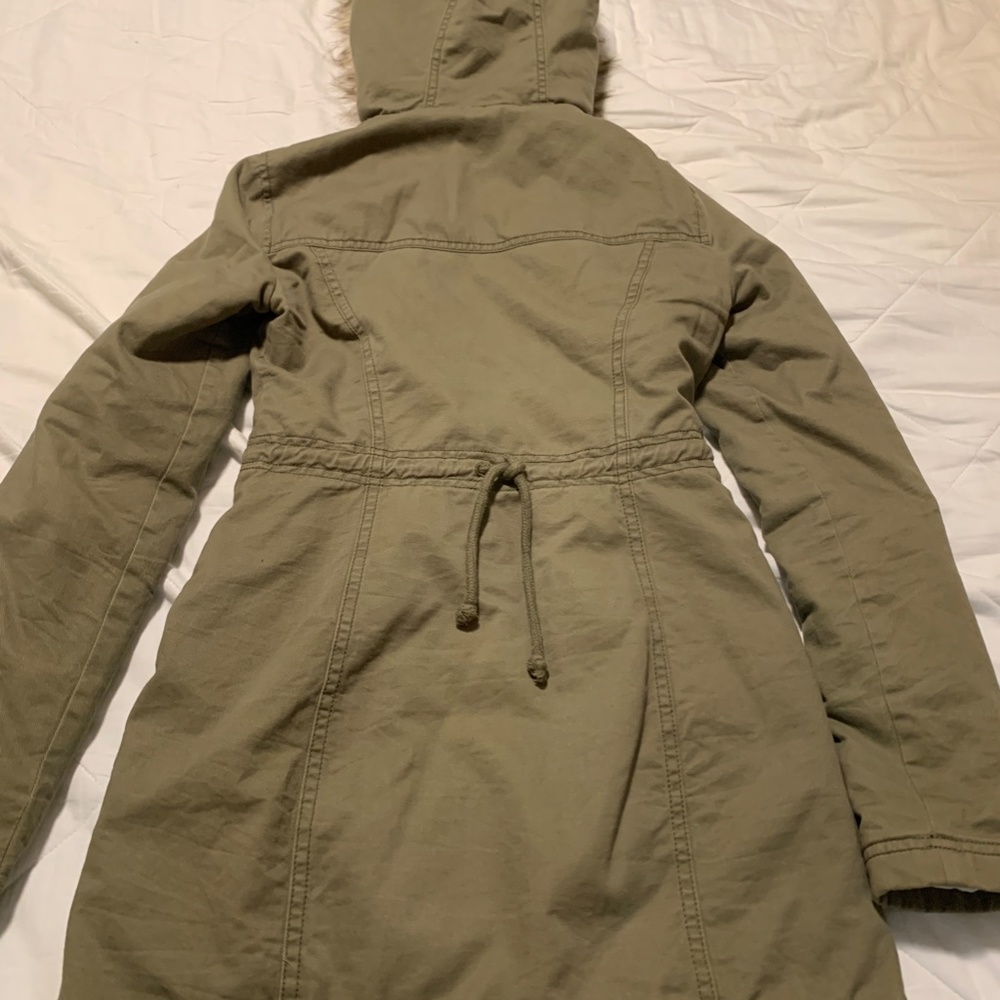 Hollister xs hooded parka with detachable faux fur - Picture 5 of 10